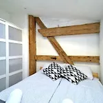 Apartment Stayinpoznan, Z Widokiem Na Ratusz, Wifi, Klimatyzacja, 4 Pietro - Brak Windy